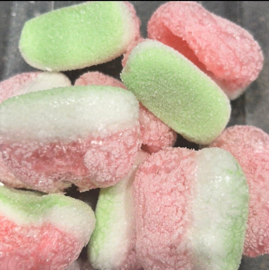 Freeze dried watermelon slices